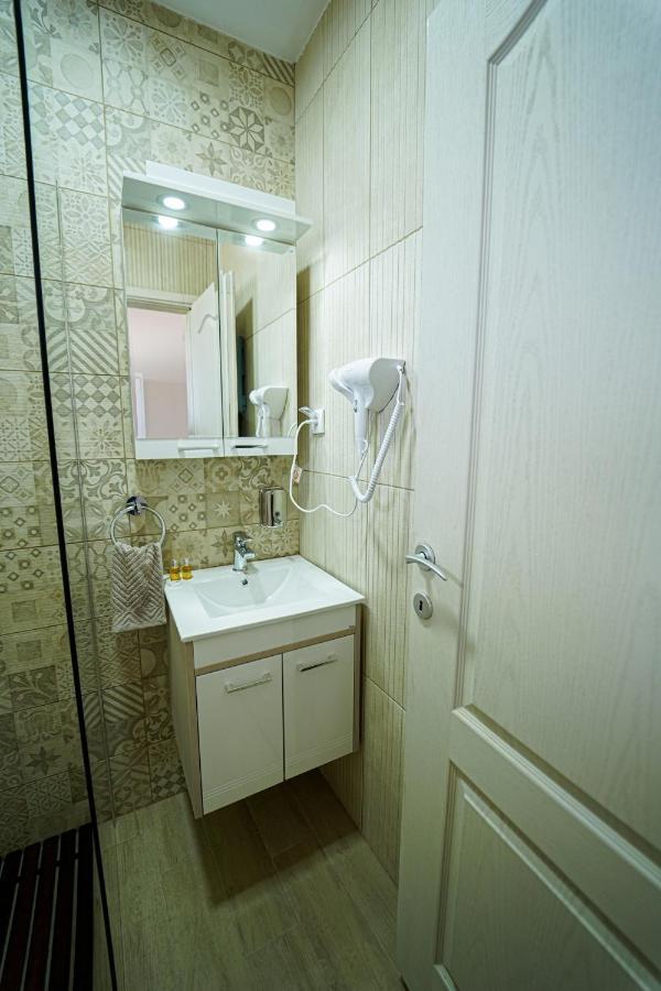 Salas Isailovi Sremska Mitrovica Ngoại thất bức ảnh